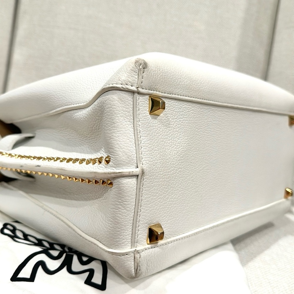 MCM Milla Tote - Picture 6 of 9